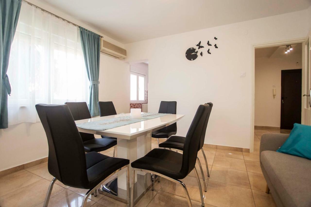 Appartement Apartman Barbara à Rovinj Extérieur photo